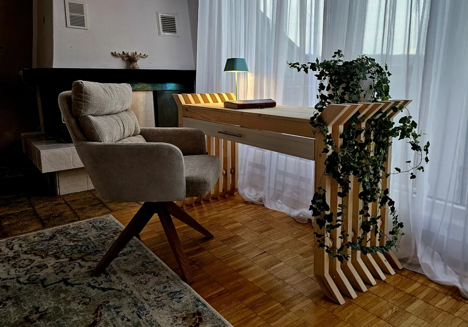 Schreibtisch Zen mit grosser Schublade