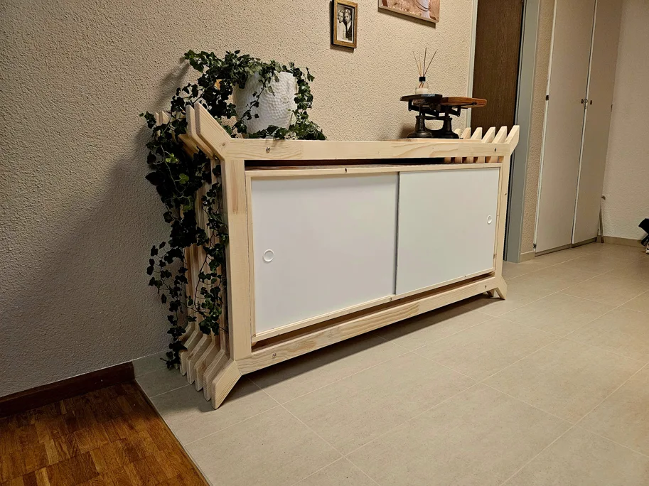 Sideboard / Regal Katana