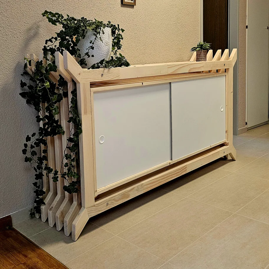 Sideboard / Regal Katana