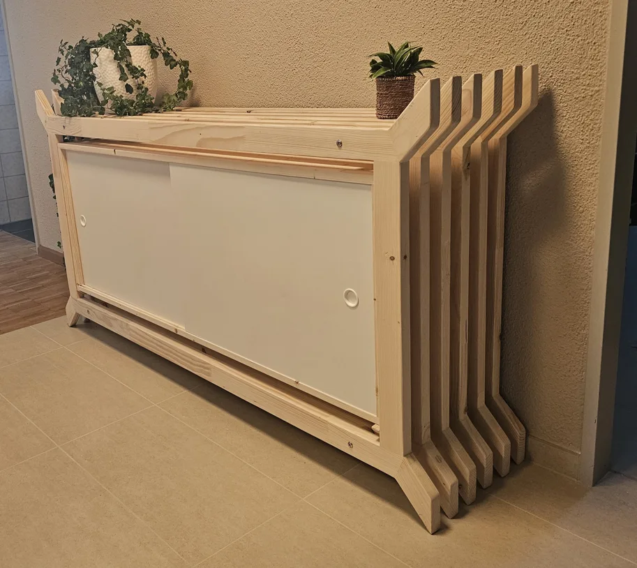 Sideboard / Regal Katana